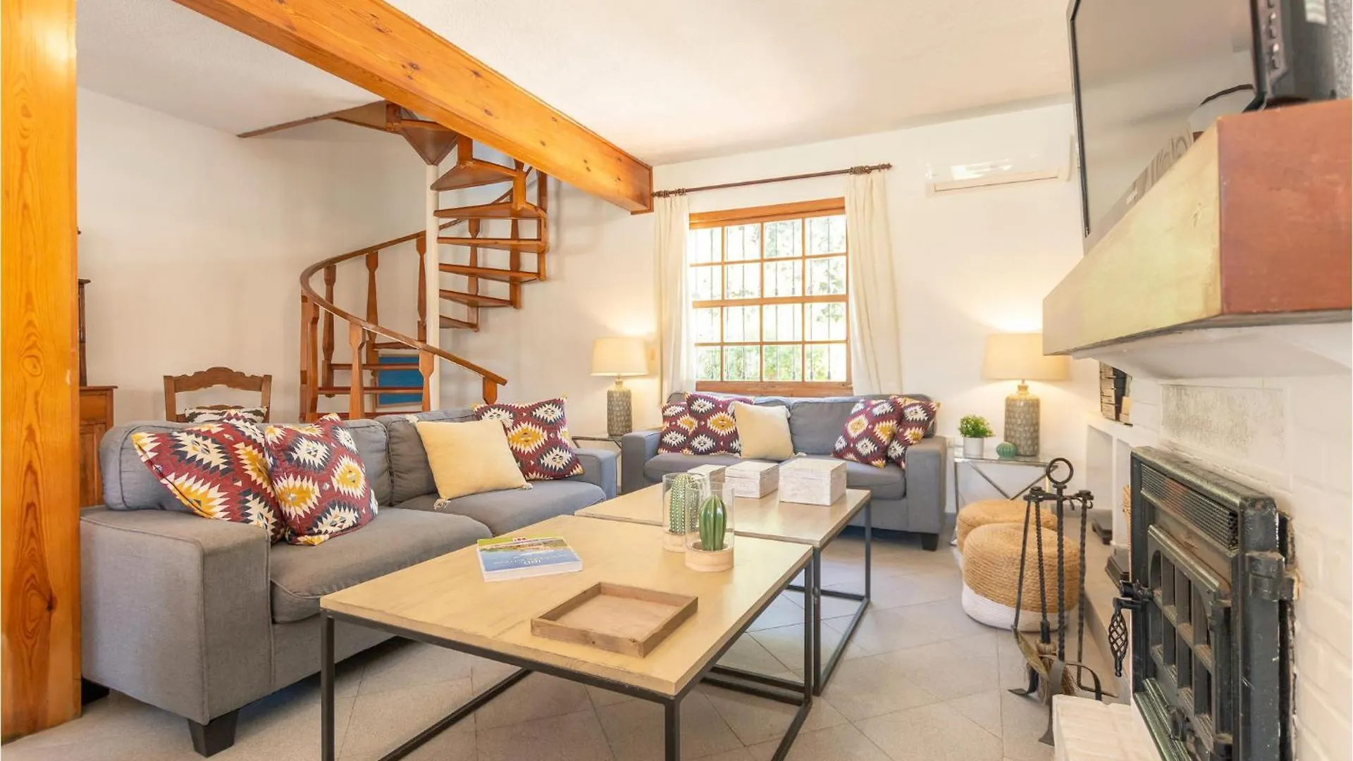 Los Cascabeles La Carihuela Holiday home